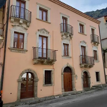 Live & Dream Alicudi Bilocale Piano Terra 公寓